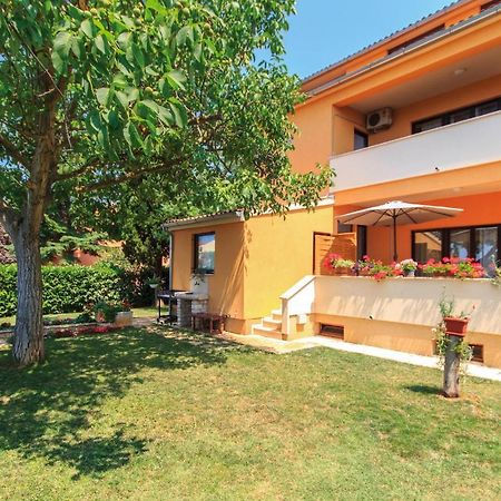 Lovely Apartment In Fazana With Wifi Exterior foto